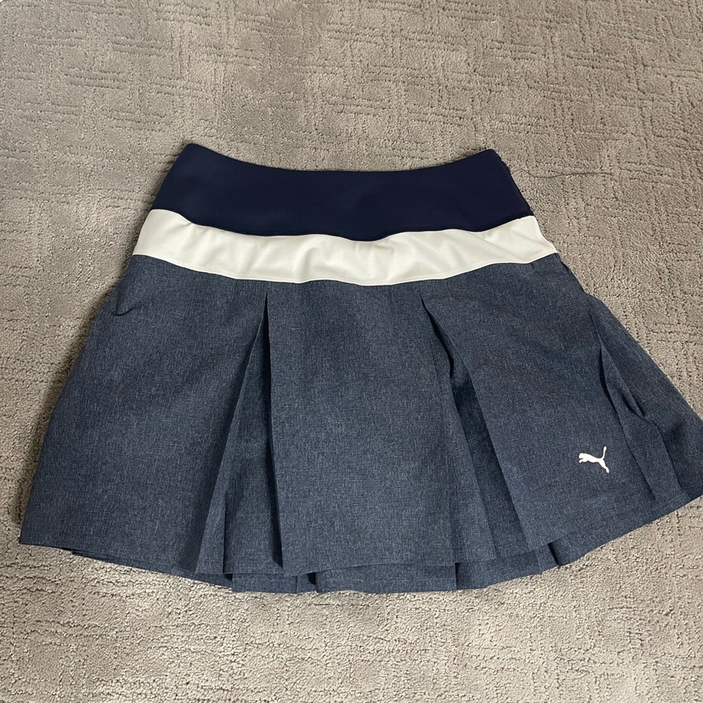 Puma Women’s Golf Skirt Skort Small Navy Blue White